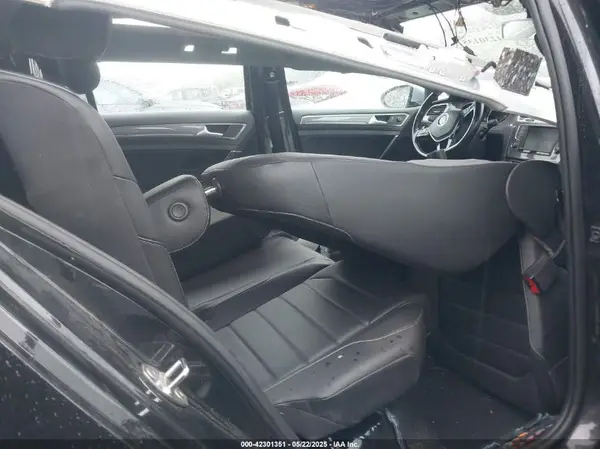 3VWH17AU1HM541414 2017 VOLKSWAGEN GOLF - Image 8