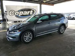 3VWH17AU1JM750884 2018 VOLKSWAGEN GOLF