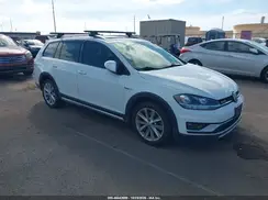 3VWH17AU1JM751355 2018 VOLKSWAGEN GOLF