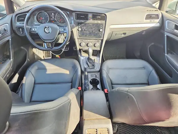 3VWH17AU1KM500126 2019 VOLKSWAGEN GOLF - Image 8