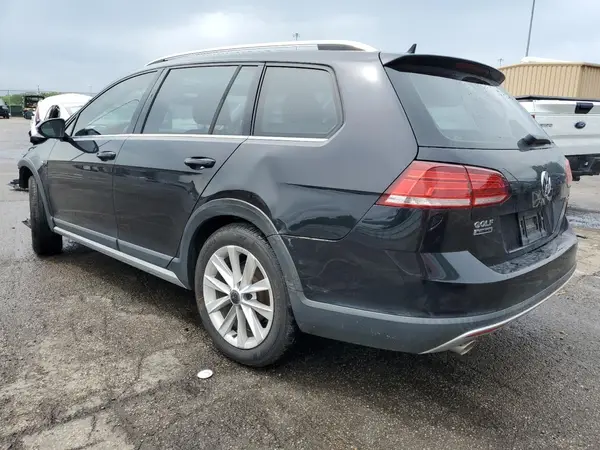 3VWH17AU1KM511000 2019 VOLKSWAGEN GOLF - Image 2