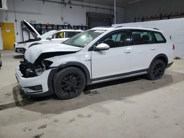 3VWH17AU1KM519565 2019 VOLKSWAGEN GOLF - Image 1