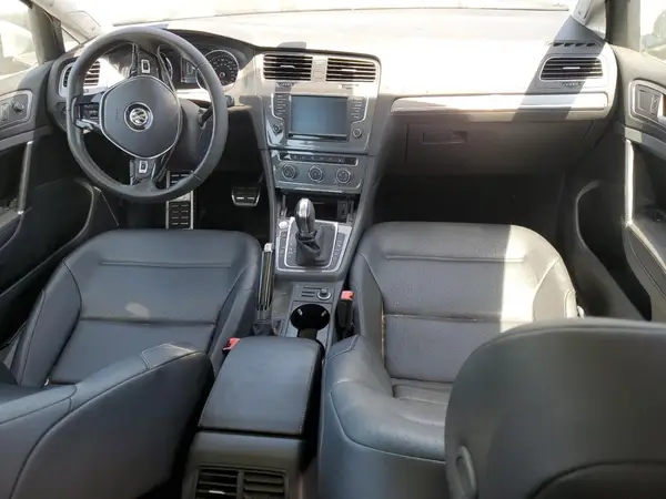 3VWH17AU2HM503500 2017 VOLKSWAGEN GOLF - Image 8