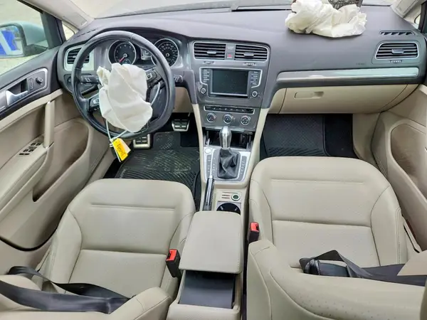 3VWH17AU2HM510611 2017 VOLKSWAGEN GOLF - Image 8