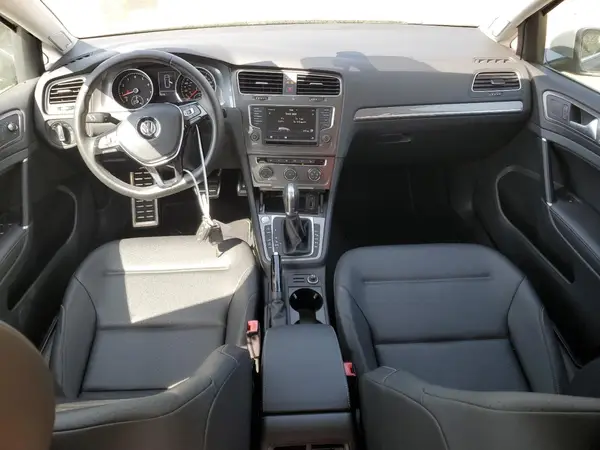 3VWH17AU2HM514805 2017 VOLKSWAGEN GOLF - Image 8