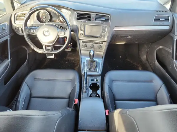 3VWH17AU2HM516750 2017 VOLKSWAGEN GOLF - Image 8