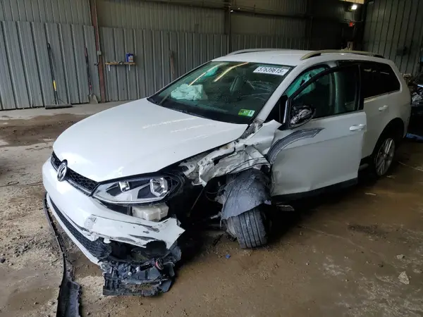 3VWH17AU2HM526162 2017 VOLKSWAGEN GOLF - Image 1