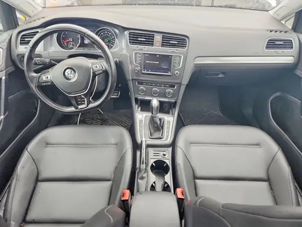 3VWH17AU2HM527019 2017 VOLKSWAGEN GOLF - Image 8