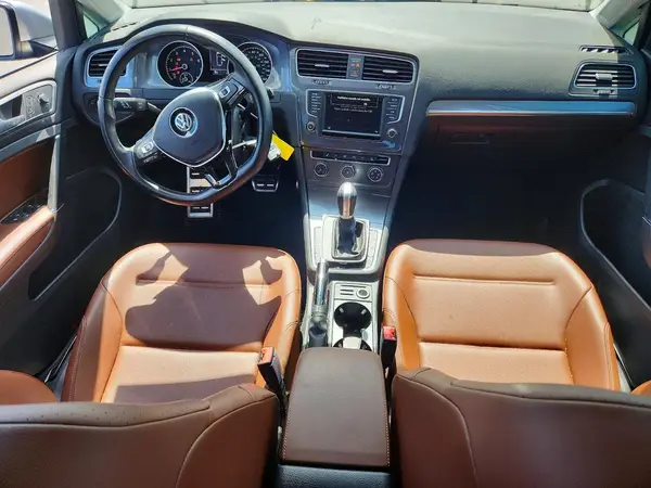 3VWH17AU2HM529580 2017 VOLKSWAGEN GOLF - Image 8