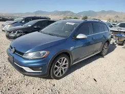 3VWH17AU2JM750814 2018 VOLKSWAGEN GOLF