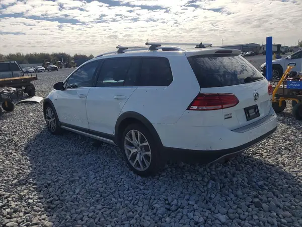 3VWH17AU2KM500782 2019 VOLKSWAGEN GOLF - Image 2