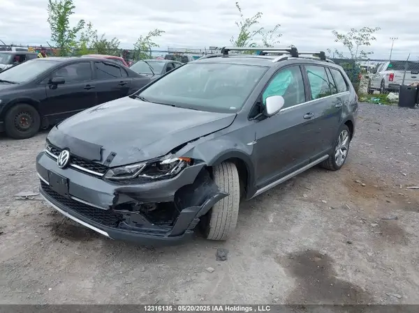 3VWH17AU2KM524547 2019 VOLKSWAGEN GOLF - Image 2