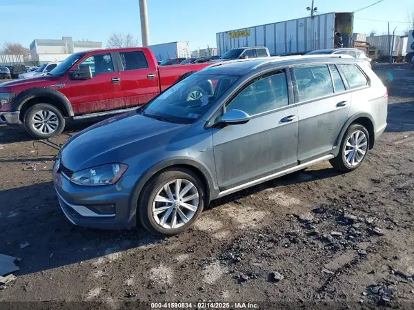 3VWH17AU3HM514845 2017 VOLKSWAGEN GOLF - Image 2