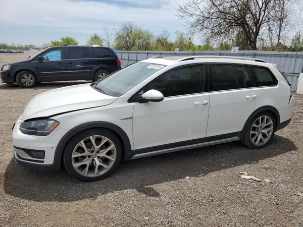 3VWH17AU3HM532035 2017 VOLKSWAGEN GOLF - Image 1