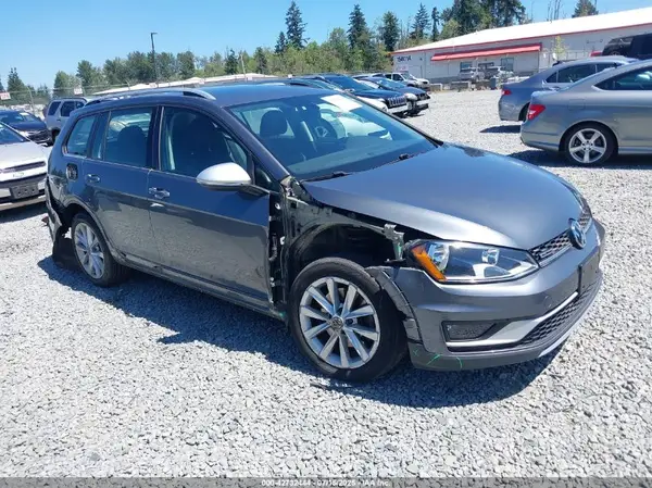 3VWH17AU3HM532469 2017 VOLKSWAGEN GOLF - Image 1