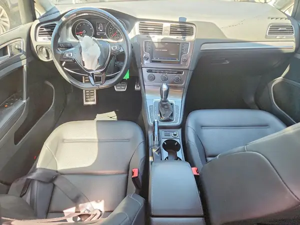 3VWH17AU3HM532746 2017 VOLKSWAGEN GOLF - Image 8