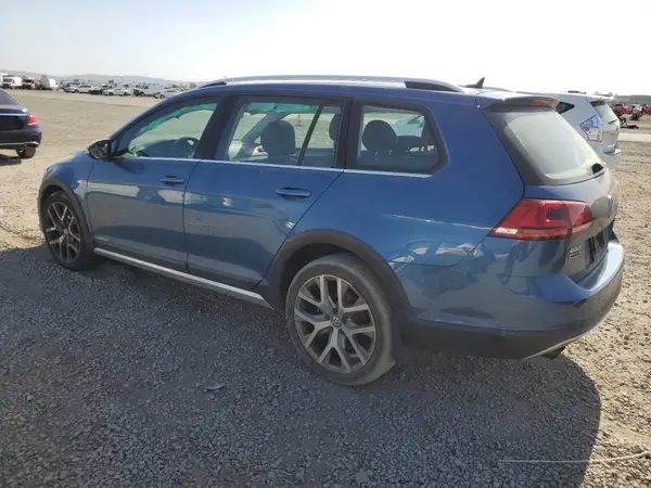 3VWH17AU3HM534352 2017 VOLKSWAGEN GOLF - Image 2