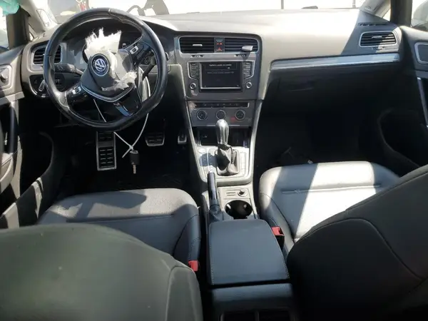 3VWH17AU3HM534934 2017 VOLKSWAGEN GOLF - Image 8