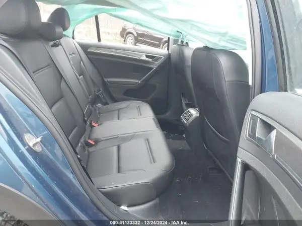 3VWH17AU3HM540913 2017 VOLKSWAGEN GOLF - Image 8