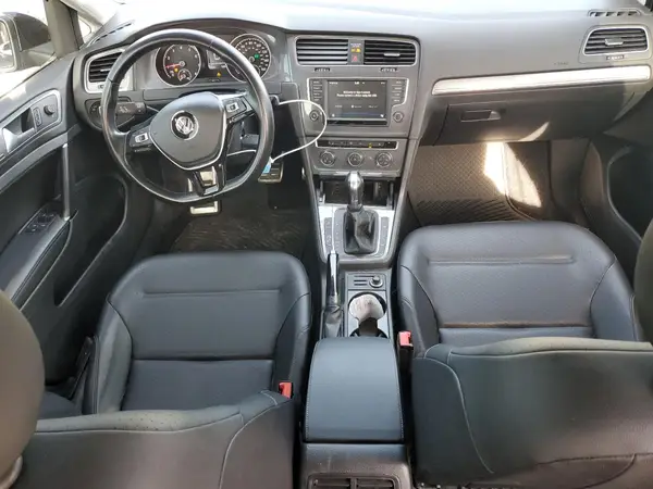 3VWH17AU3HM540930 2017 VOLKSWAGEN GOLF - Image 8