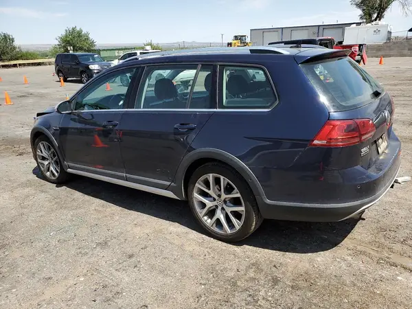 3VWH17AU3HM541706 2017 VOLKSWAGEN GOLF - Image 2