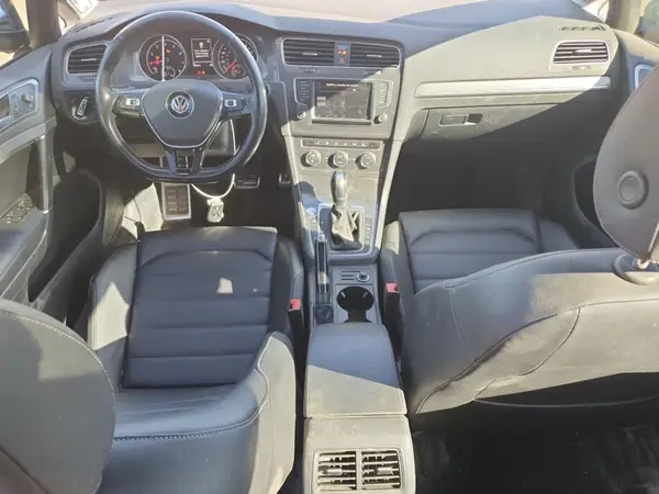 3VWH17AU3HM544024 2017 VOLKSWAGEN GOLF - Image 8