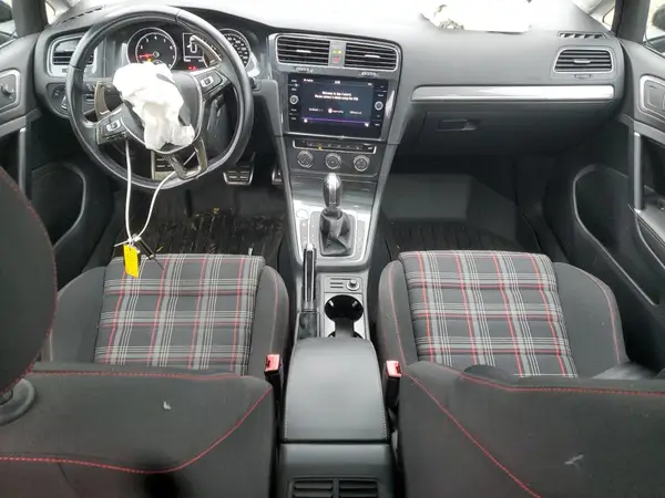 3VWH17AU3JM759229 2018 VOLKSWAGEN GOLF - Image 8