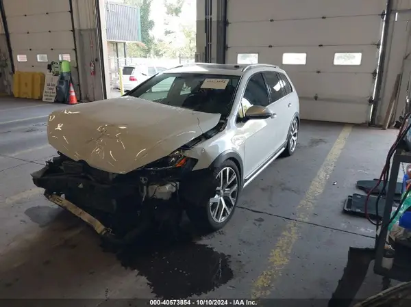 3VWH17AU3KM503948 2019 VOLKSWAGEN GOLF - Image 2