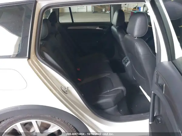 3VWH17AU3KM503948 2019 VOLKSWAGEN GOLF - Image 8