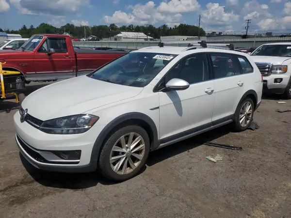 3VWH17AU3KM524265 2019 VOLKSWAGEN GOLF - Image 1