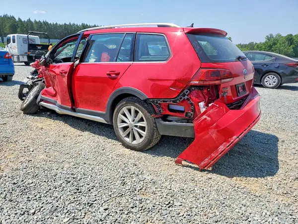 3VWH17AU4HM511050 2017 VOLKSWAGEN GOLF - Image 2