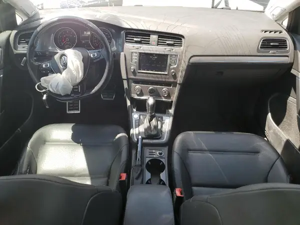 3VWH17AU4HM515339 2017 VOLKSWAGEN GOLF - Image 8