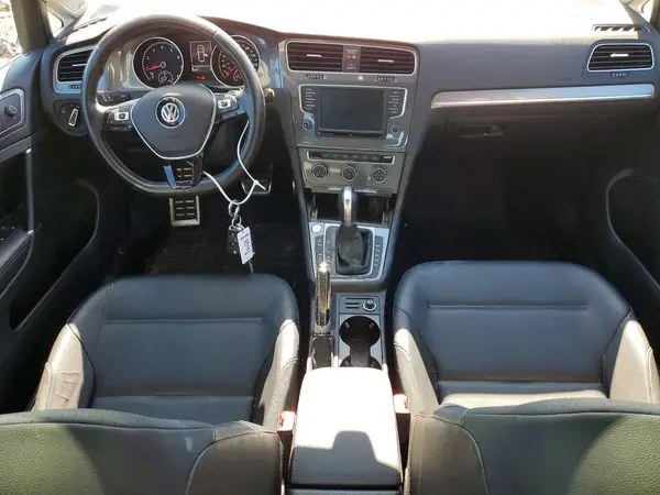 3VWH17AU4HM519875 2017 VOLKSWAGEN GOLF - Image 8