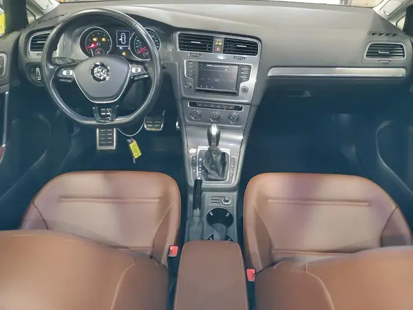 3VWH17AU4HM528334 2017 VOLKSWAGEN GOLF - Image 8