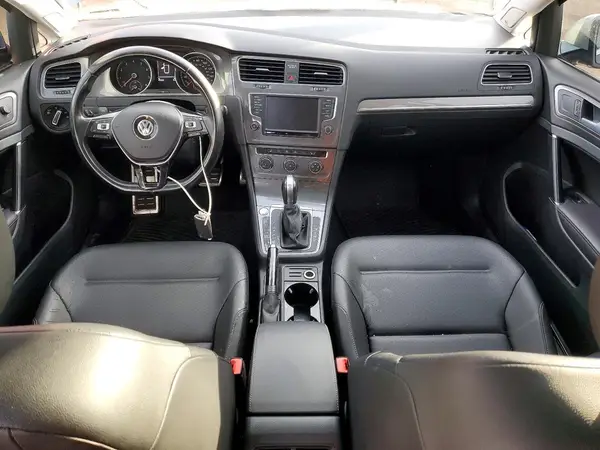 3VWH17AU4HM529354 2017 VOLKSWAGEN GOLF - Image 8