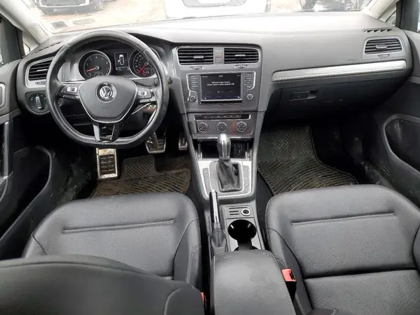 3VWH17AU4HM530925 2017 VOLKSWAGEN GOLF - Image 8