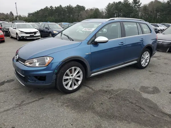 3VWH17AU4HM536871 2017 VOLKSWAGEN GOLF - Image 1