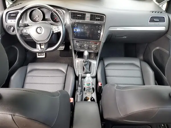 3VWH17AU4JM753486 2018 VOLKSWAGEN GOLF - Image 8