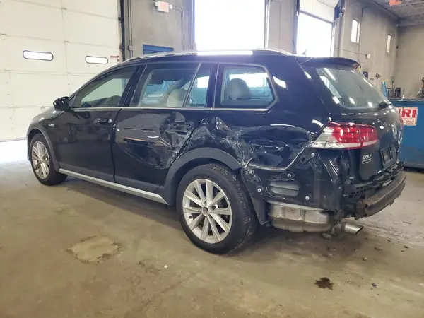 3VWH17AU4JM763774 2018 VOLKSWAGEN GOLF - Image 2