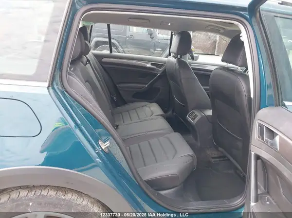 3VWH17AU4JM767971 2018 VOLKSWAGEN GOLF - Image 8