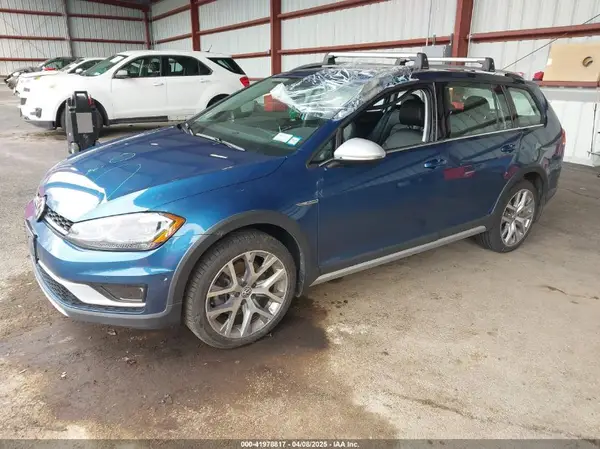 3VWH17AU4KM516840 2019 VOLKSWAGEN GOLF - Image 2