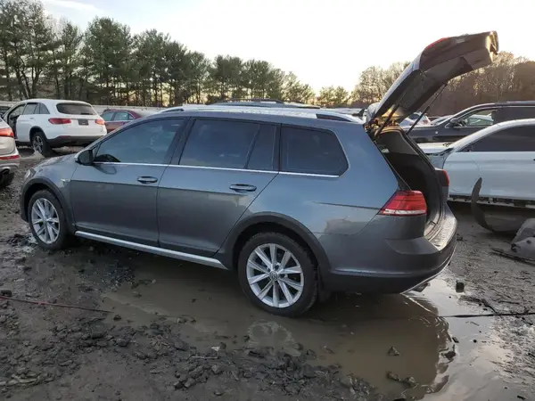 3VWH17AU4KM520001 2019 VOLKSWAGEN GOLF - Image 2