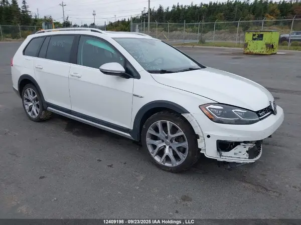 3VWH17AU4KM521035 2019 VOLKSWAGEN GOLF - Image 1