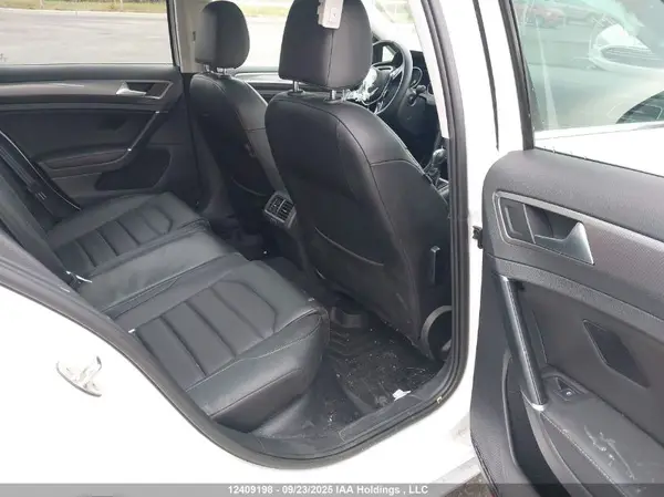 3VWH17AU4KM521035 2019 VOLKSWAGEN GOLF - Image 8