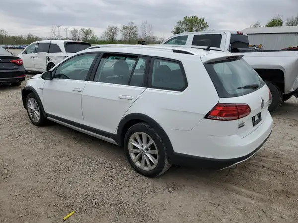3VWH17AU4KM522816 2019 VOLKSWAGEN GOLF - Image 2