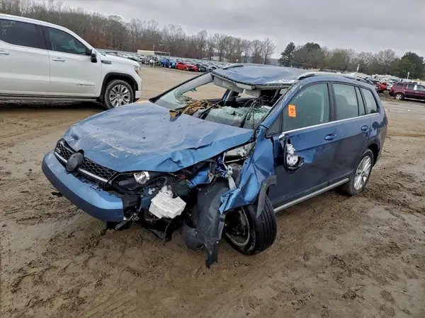 3VWH17AU5HM508304 2017 VOLKSWAGEN GOLF - Image 1