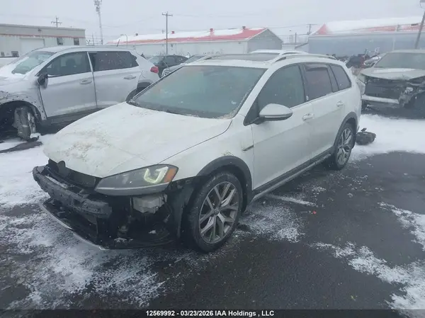 3VWH17AU5HM516838 2017 VOLKSWAGEN GOLF - Image 2