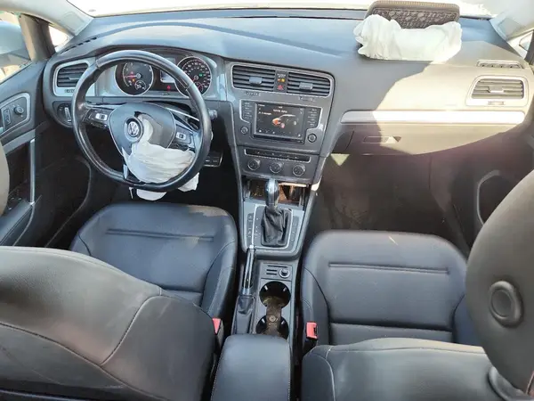 3VWH17AU5HM539018 2017 VOLKSWAGEN GOLF - Image 8