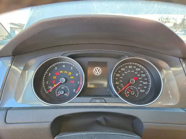 3VWH17AU5HM541545 2017 VOLKSWAGEN GOLF - Image 8