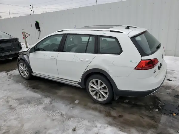 3VWH17AU5HM541982 2017 VOLKSWAGEN GOLF - Image 2